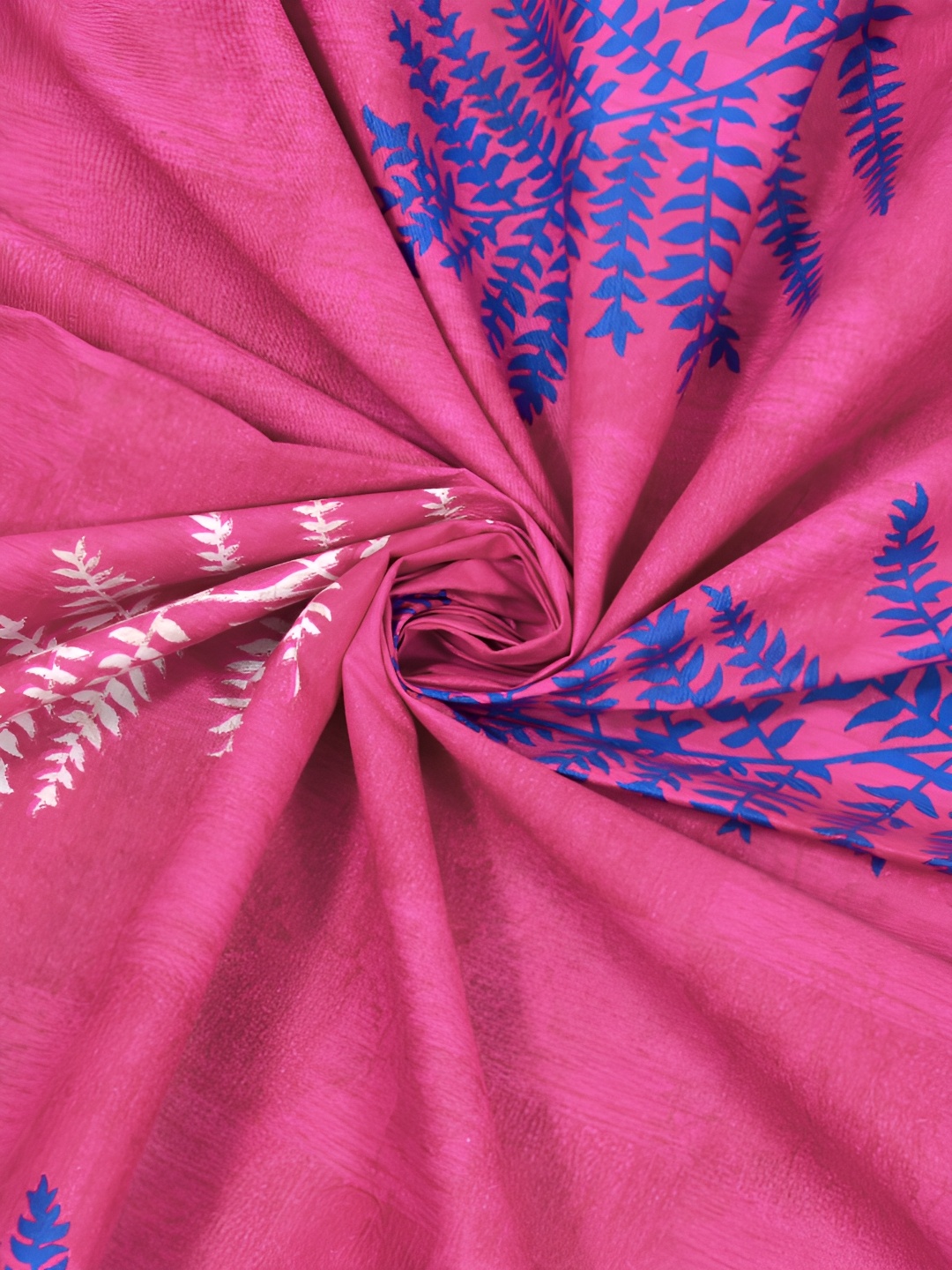 

EverHOME Pink & Blue Floral Cotton 210 TC King Bedsheet With 2 Pillow Covers