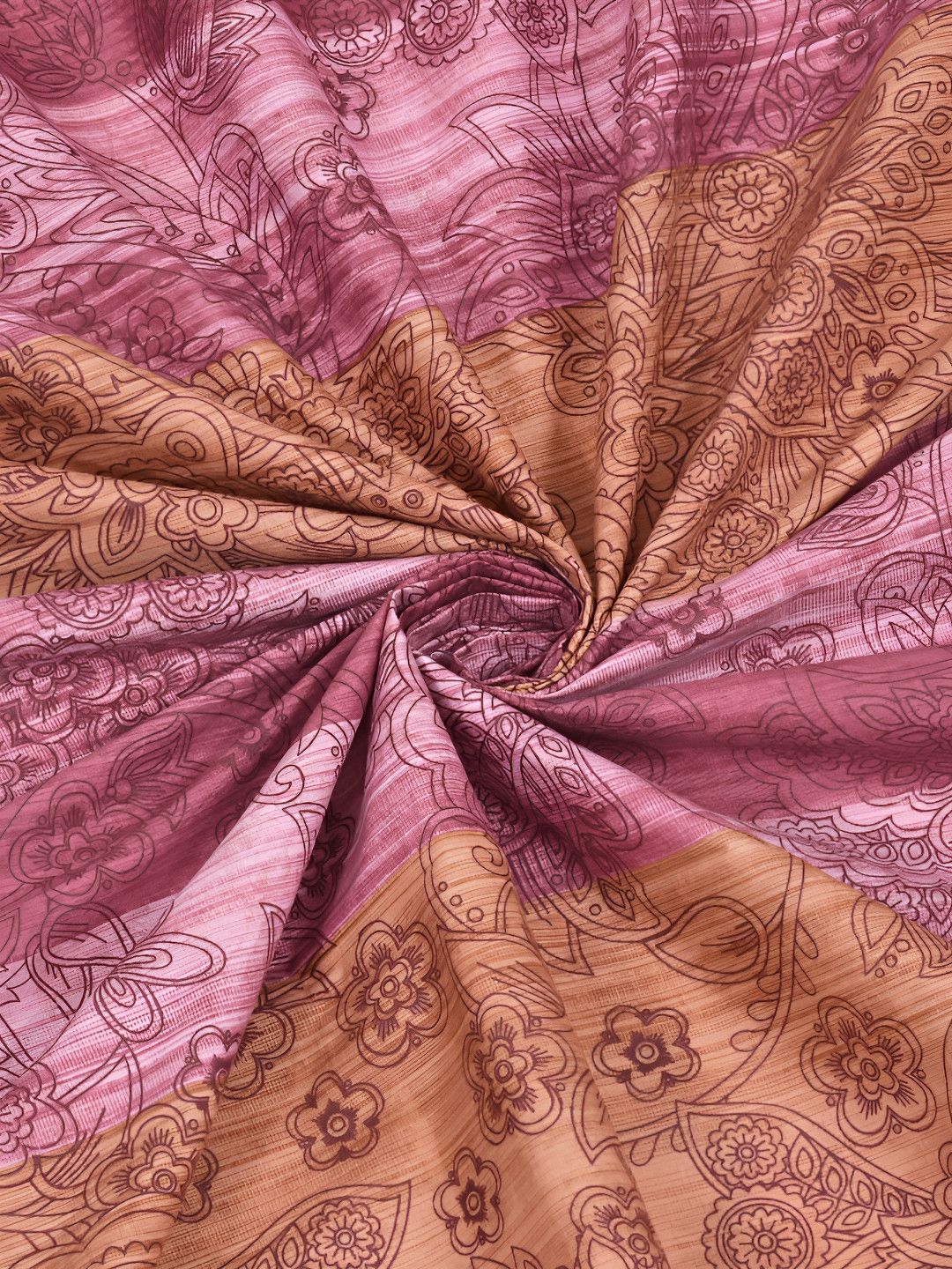 

EverHOME Purple & Brown Floral Printed Cotton 210 TC King Bedsheet with 2 Pillow Covers