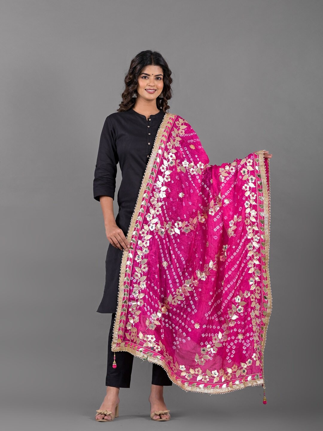 

Apratim Bandhani Printed Embroidered Gotta Patti Art Silk Dupatta, Pink