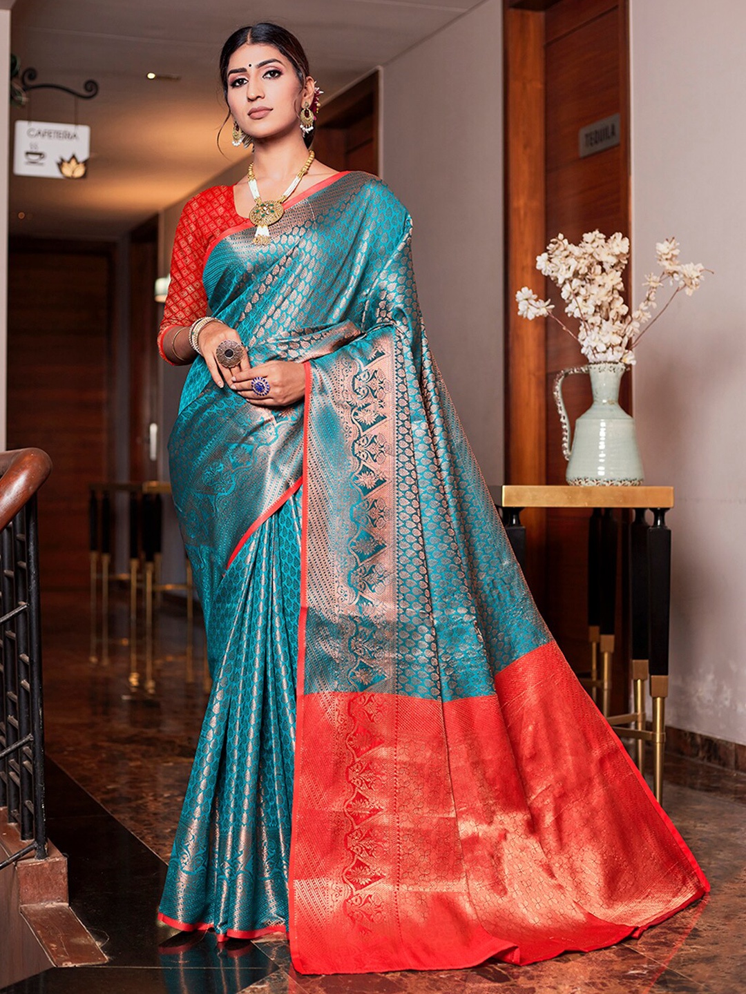 

JUST FASHION Ethnic Motif Woven Design Kanjeevaram Zari Saree, Turquoise blue