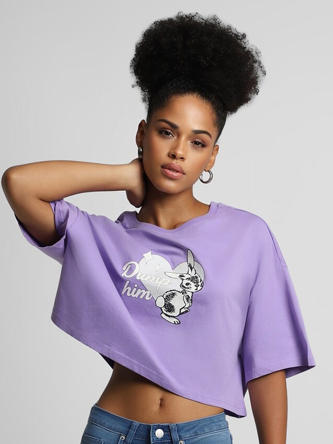 

FOREVER 21 Graphic Printed Drop Shoulder Sleeve Pure Cotton Boxy Crop Top, Purple