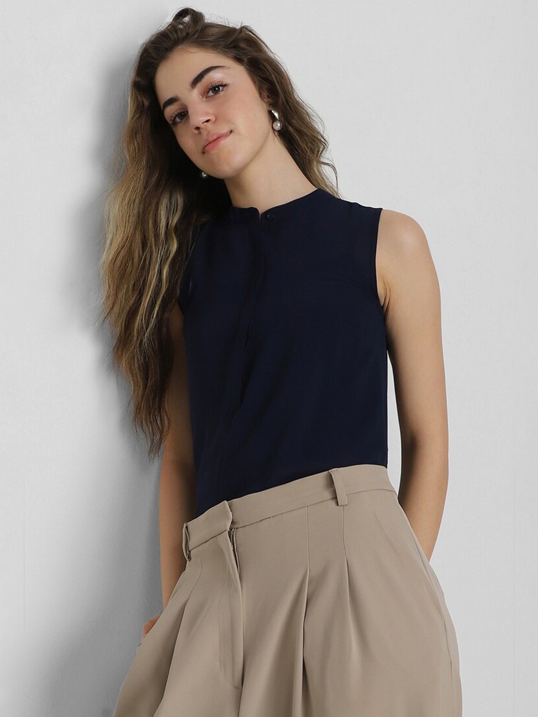 

FOREVER 21 Mandarin Collar Top, Navy blue