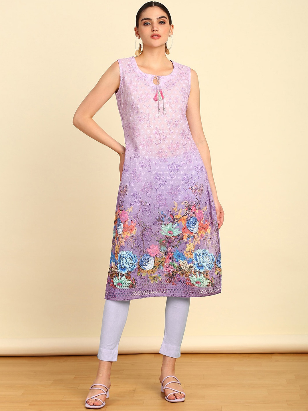 

Soch Floral Printed Sequinned Mandarin Collar Sleeveless Straight Kurta, Purple