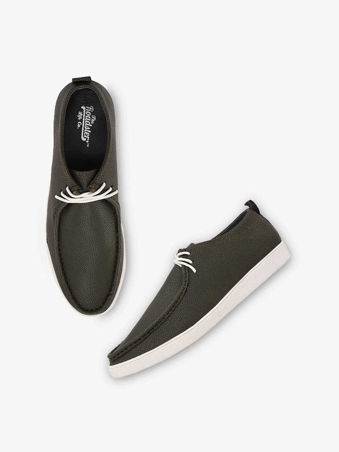 

The Roadster Lifestyle Co. Men Olive Green Round Toe Lightweight Sneakers