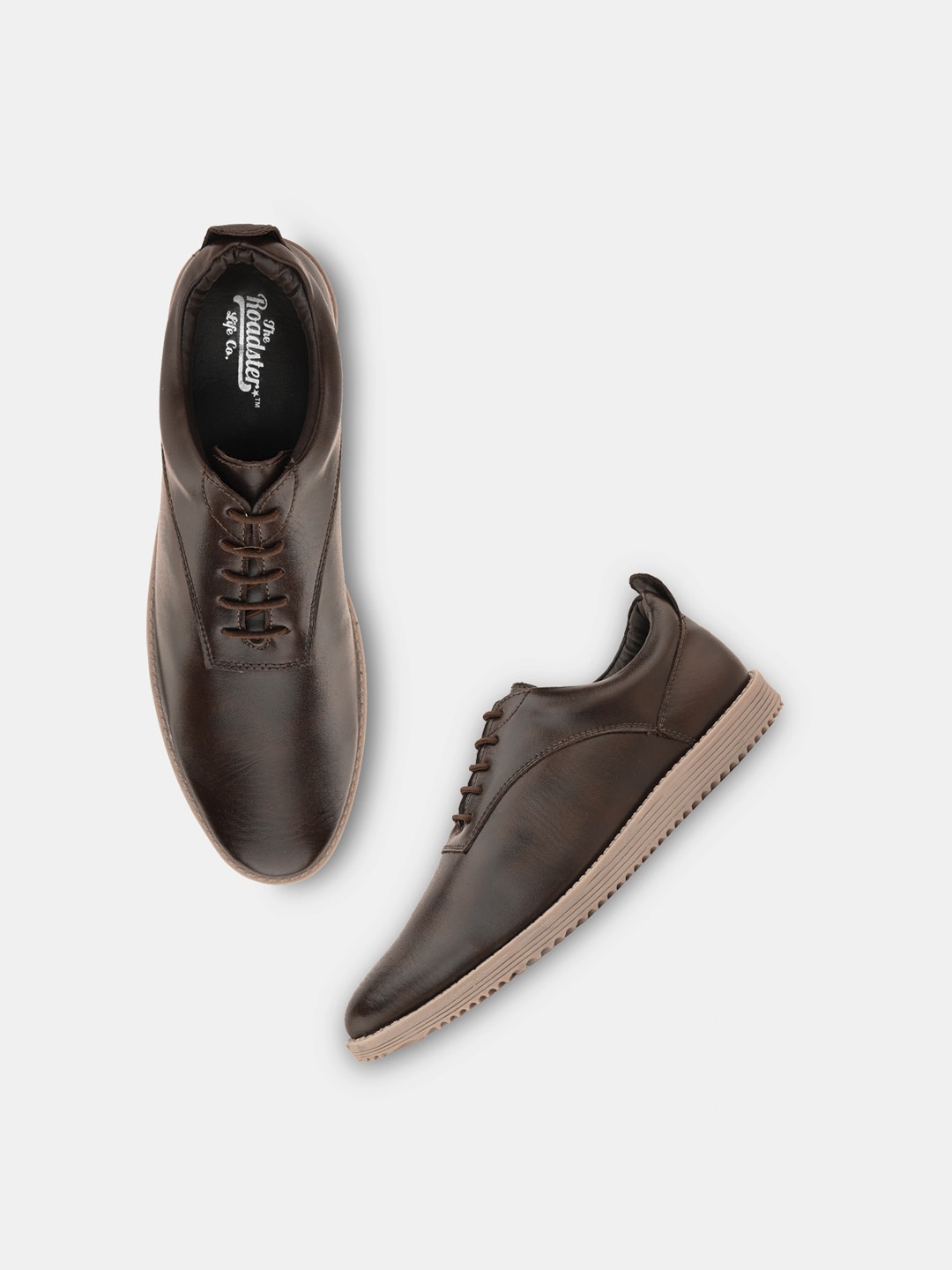 

The Roadster Lifestyle Co. Men Brown Roudn Toe Lightweight Casual Sneakers