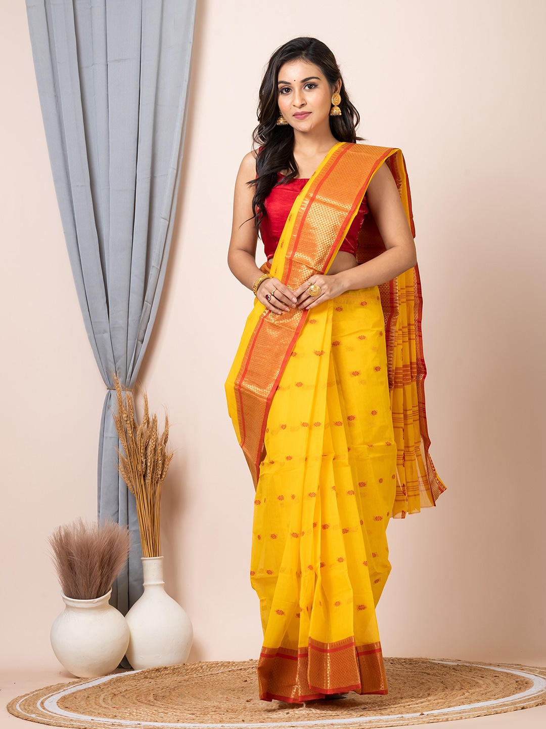 

Laa Calcutta Ethnic Woven Design Zari Pure Cotton Taant Saree, Yellow