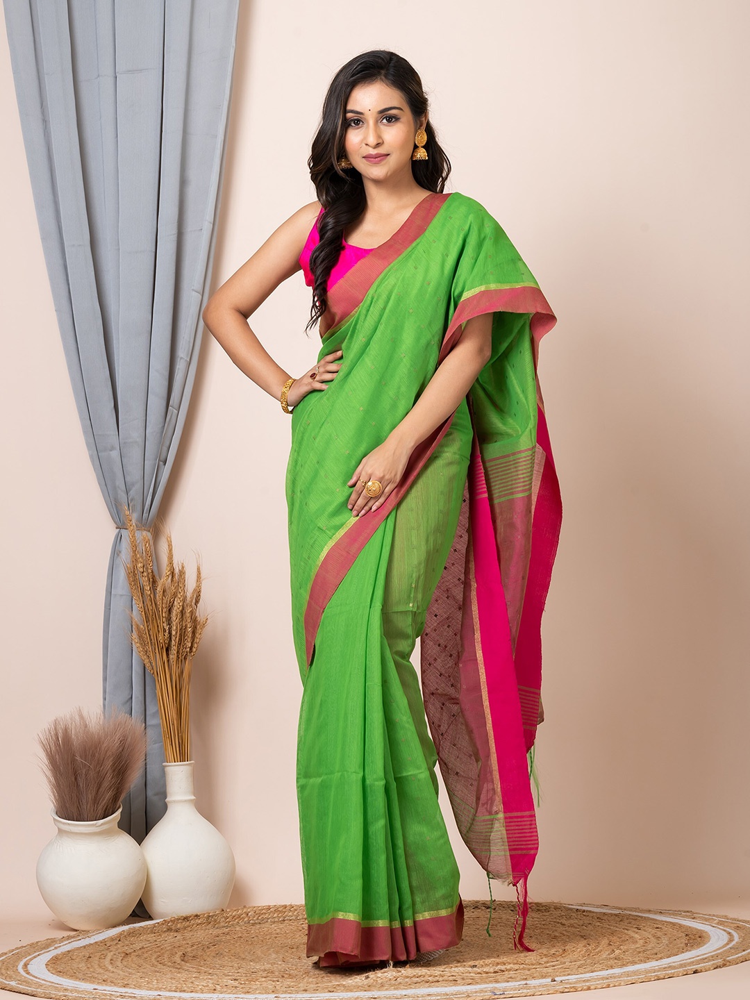 

Laa Calcutta Ethnic Silk Cotton Saree, Green