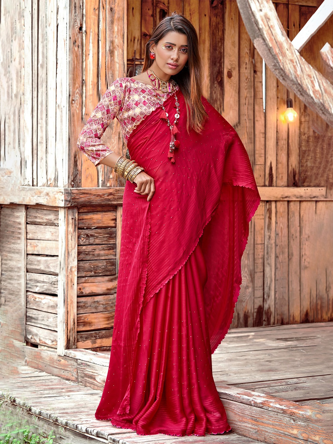 

VIRICA Floral Beads and Stones Pure Chiffon Saree, Red