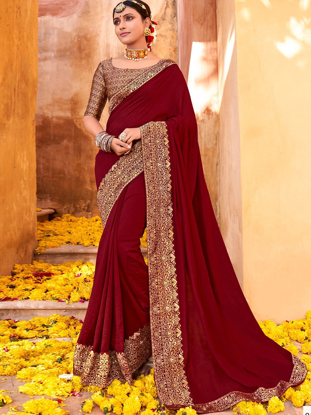 

VIRICA Woven Design Zari Silk Cotton Saree, Brown