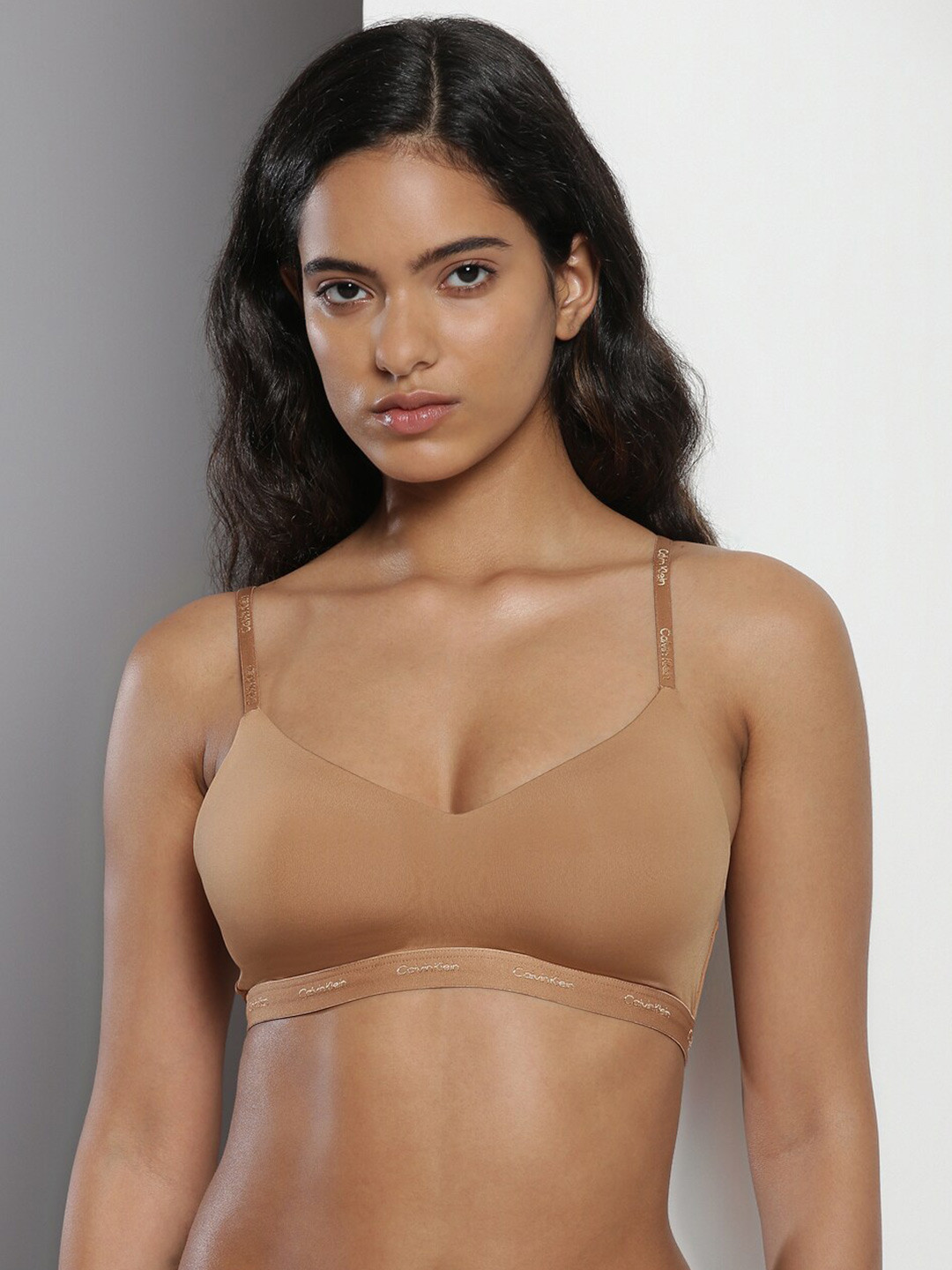

Calvin Klein Medium Coverage Underwired Everyday Bra With All Day Comfort, Beige