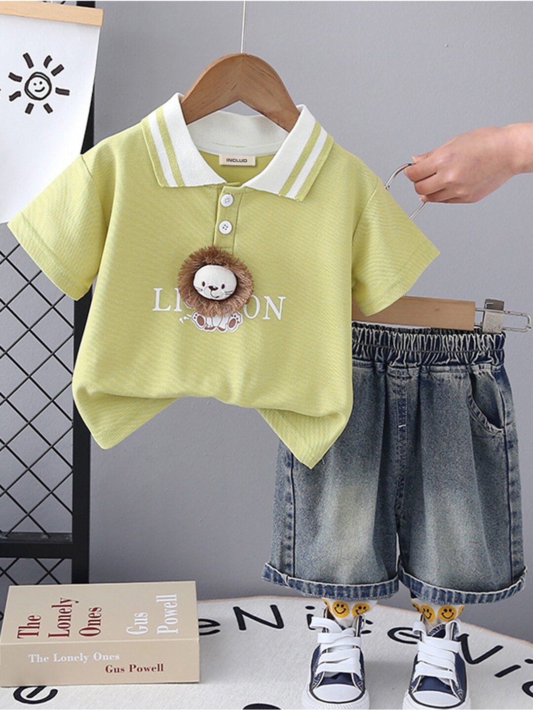 INCLUD Boys Self Design Shirt Collar Short Sleeves T-shirt With Short, Green