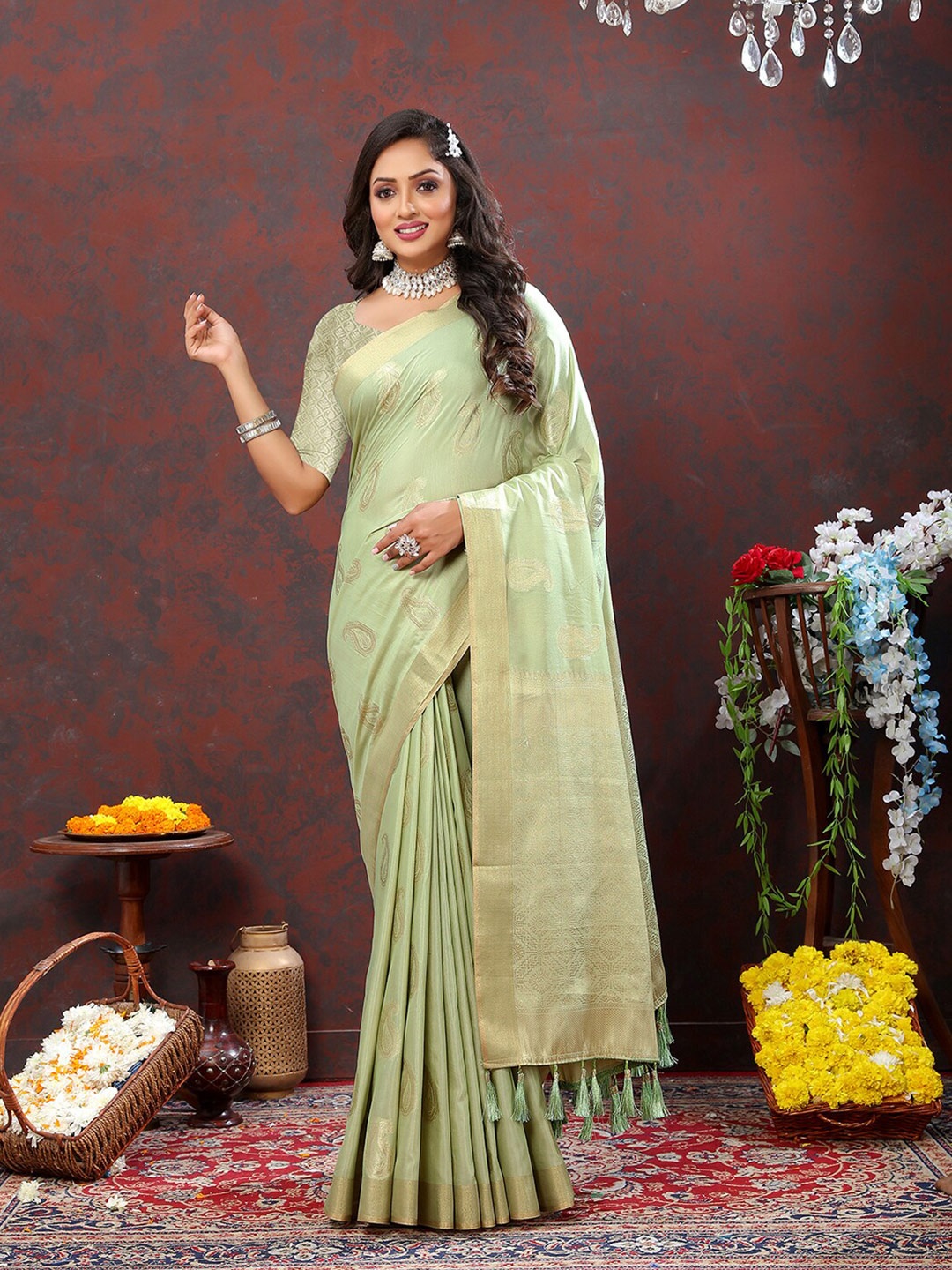 

MARGI DESIGNERS Paisley Woven Design Zari Silk Cotton Banarasi Saree, Green