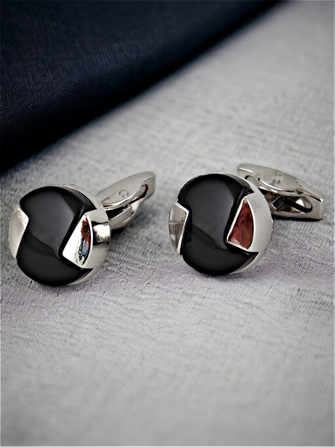 

LUCKY JEWELLERY Silver Plated Formal Cufflink