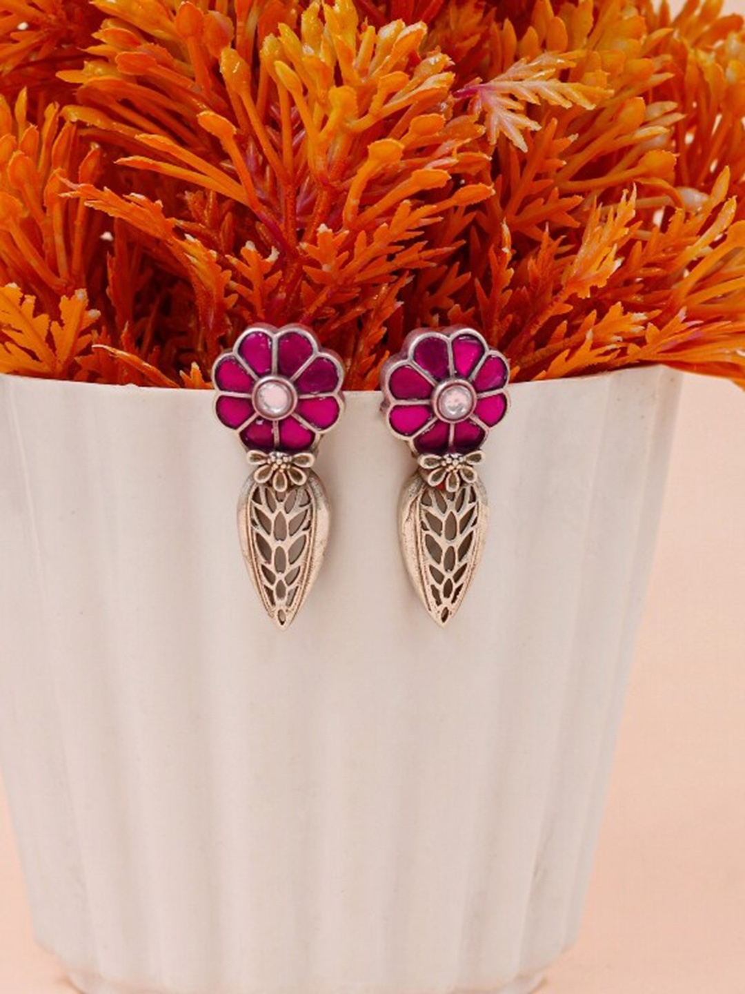 

SANGEETA BOOCHRA Silver-Plated Teardrop Shaped Drop Earrings