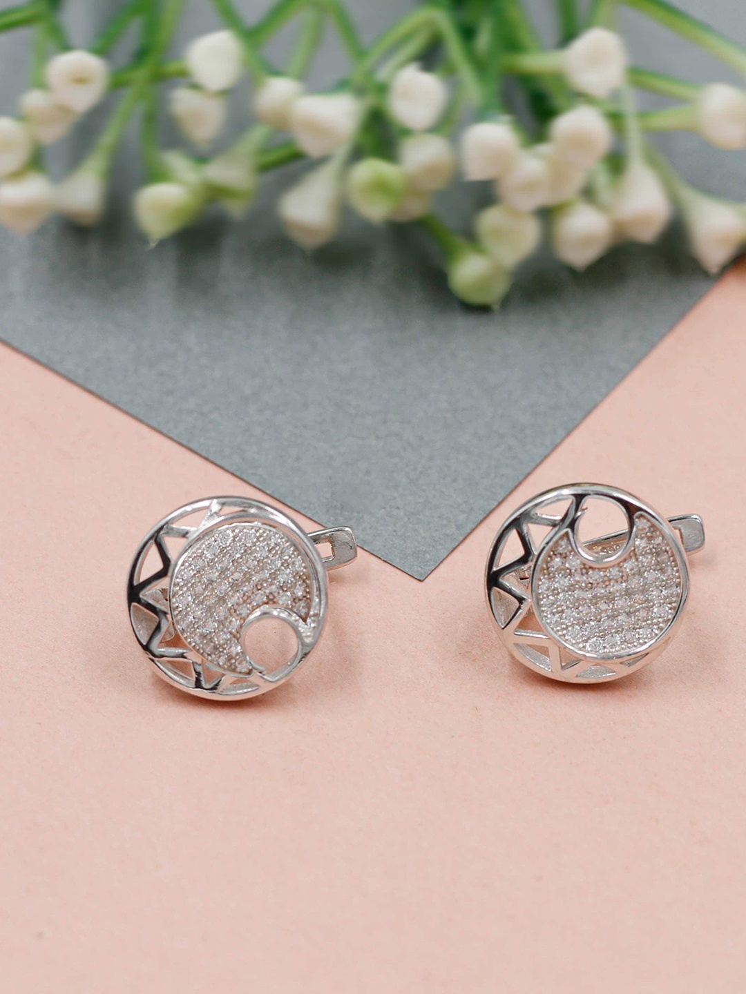 

SANGEETA BOOCHRA Silver-Plated Classic Studs Earrings