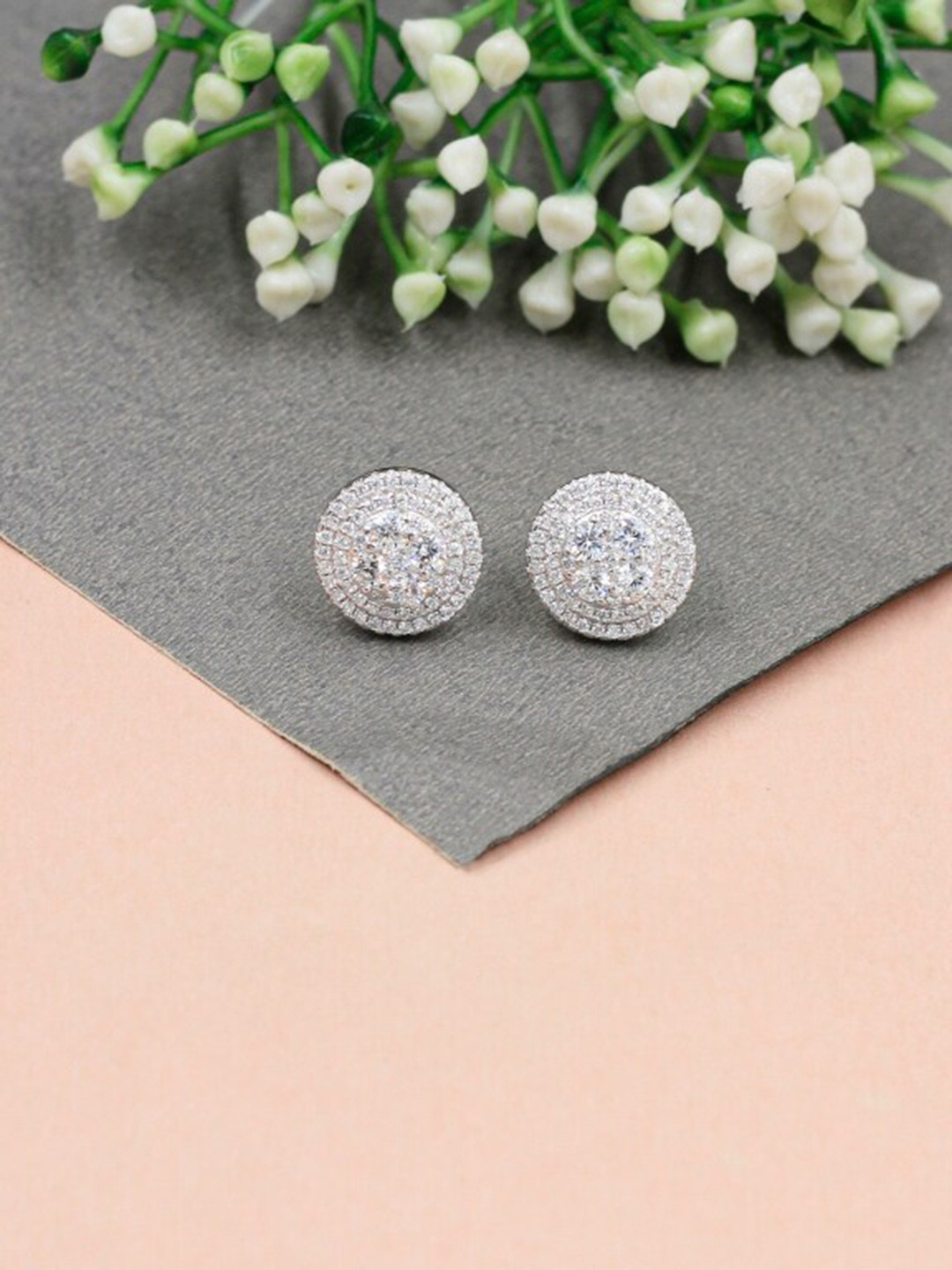 

SANGEETA BOOCHRA Silver-Plated Classic Studs Earrings