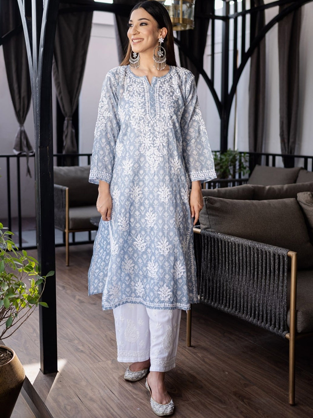 

House of Chikankari Nazm Chikankari Mulmul Straight Kurta, Blue