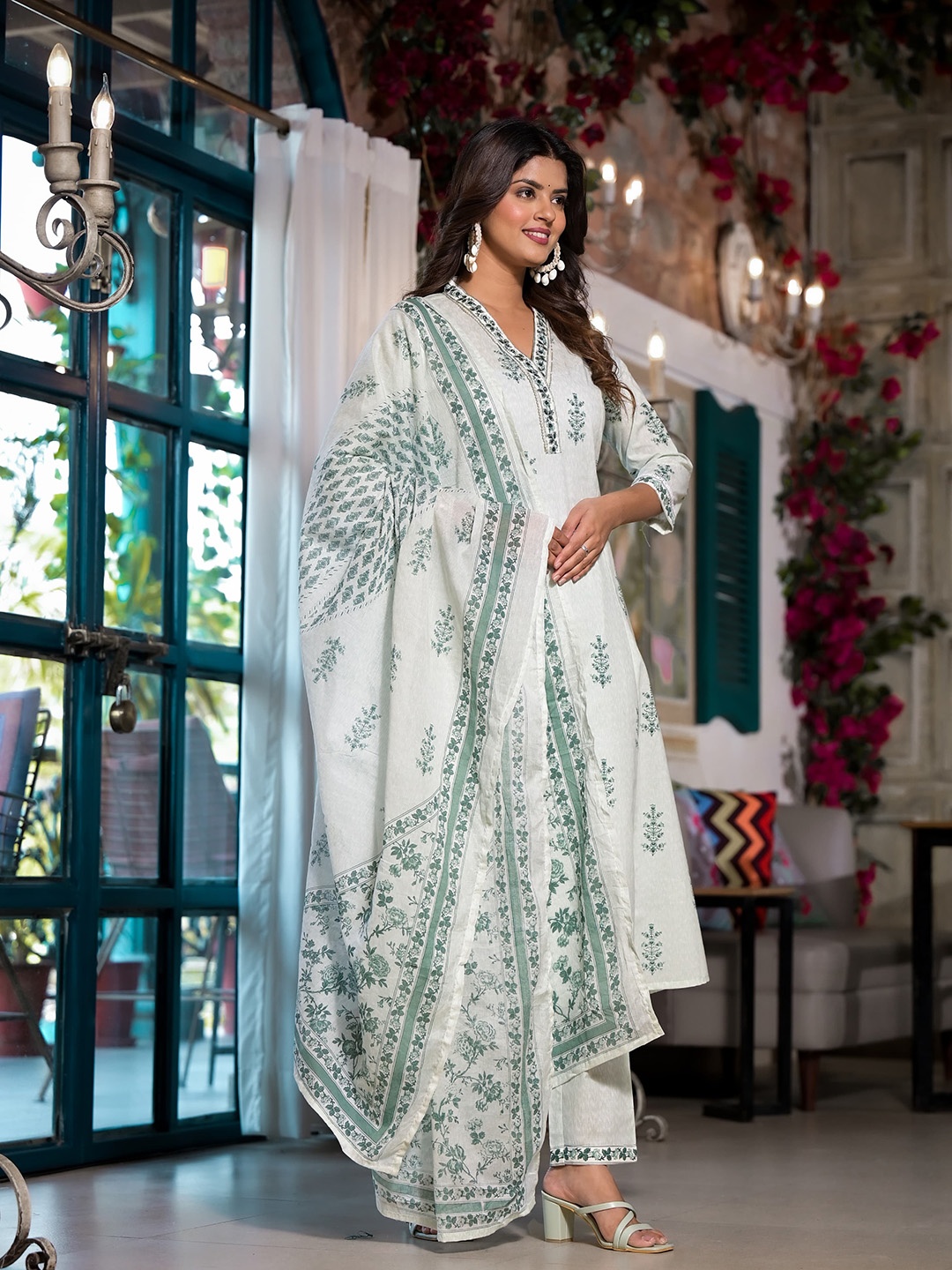 

AUTUMN LANE Ethnic Motifs Printed Regular Pure Cotton Kurta With Trousers & Dupatta, Green