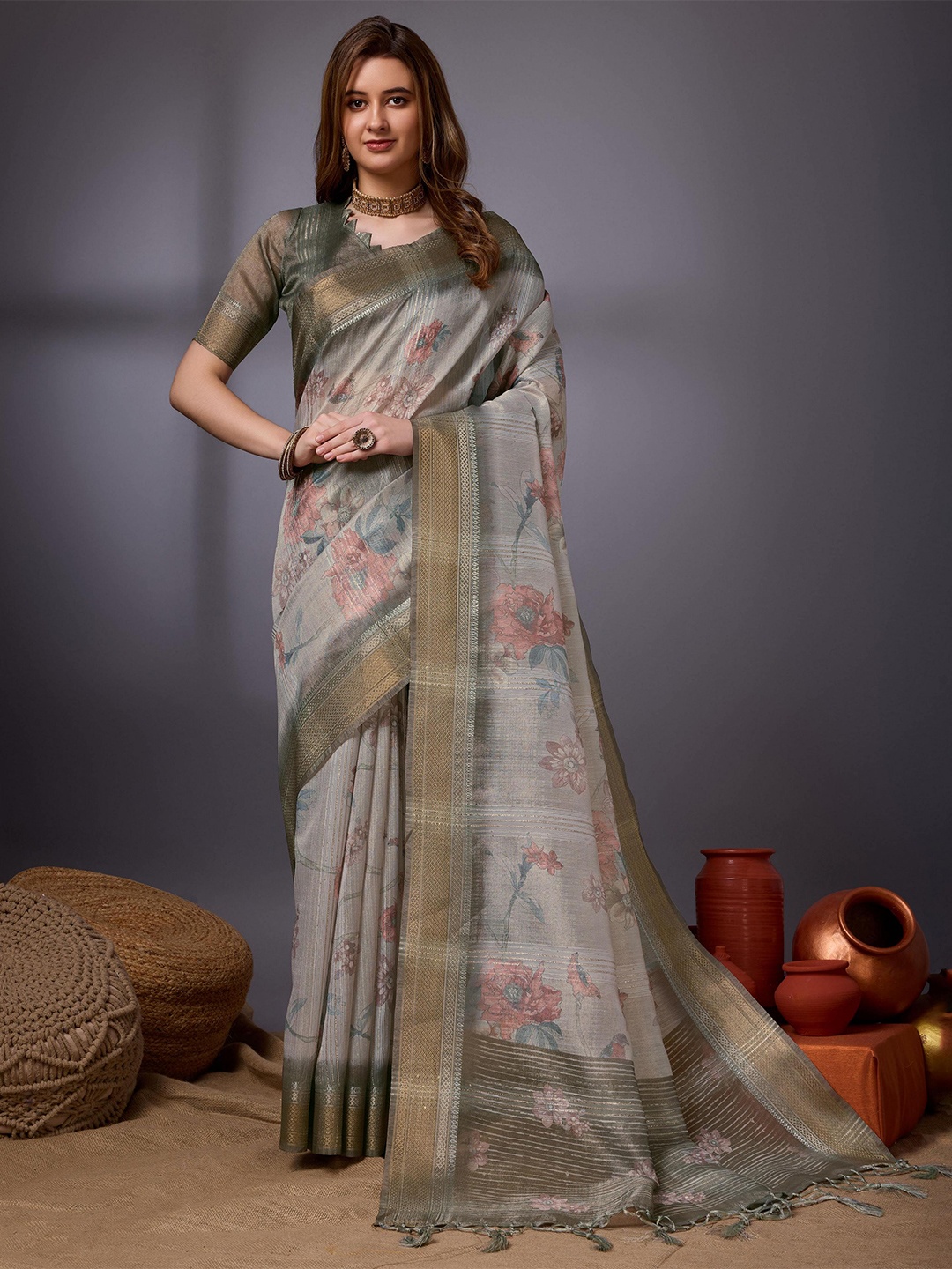

Mitera Floral Printed Zari Organza Saree, Green