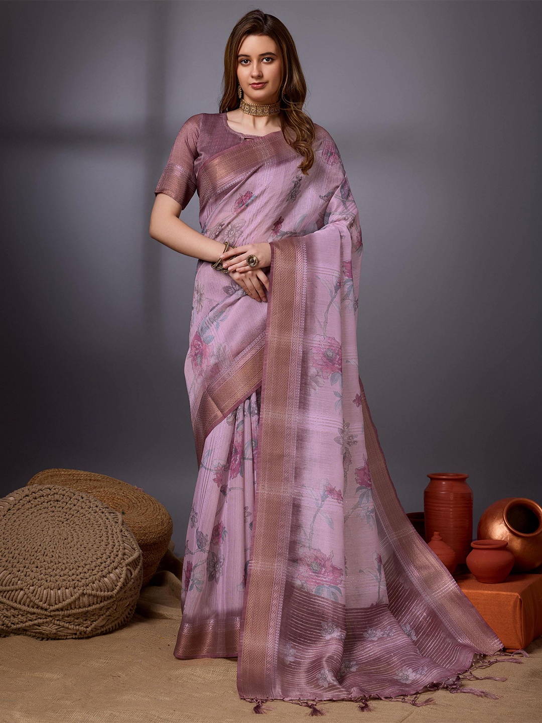 

Mitera Floral Printed Woven Design Zari Organza Saree, Purple