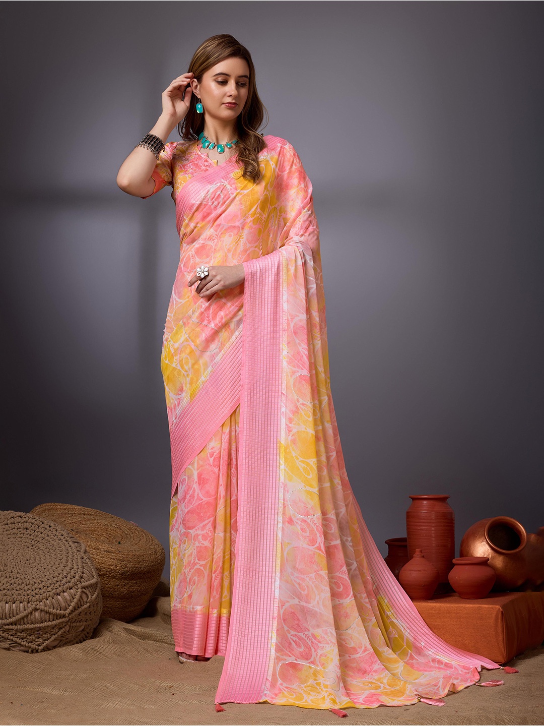 

Mitera Paisley Printed Woven Design Pure Georgette Saree, Pink