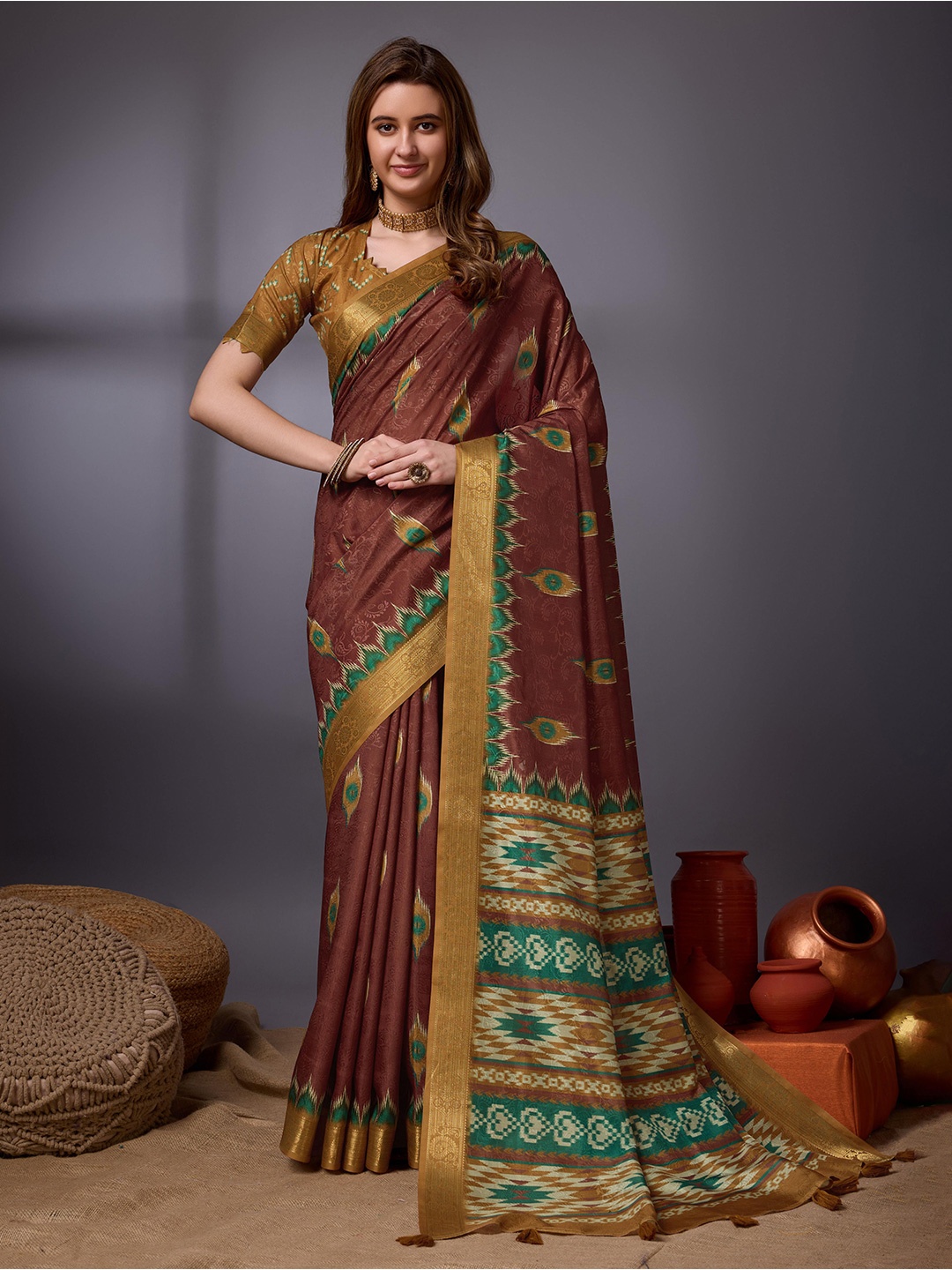 

Mitera Ethnic Motifs Woven Design Zari Saree, Maroon