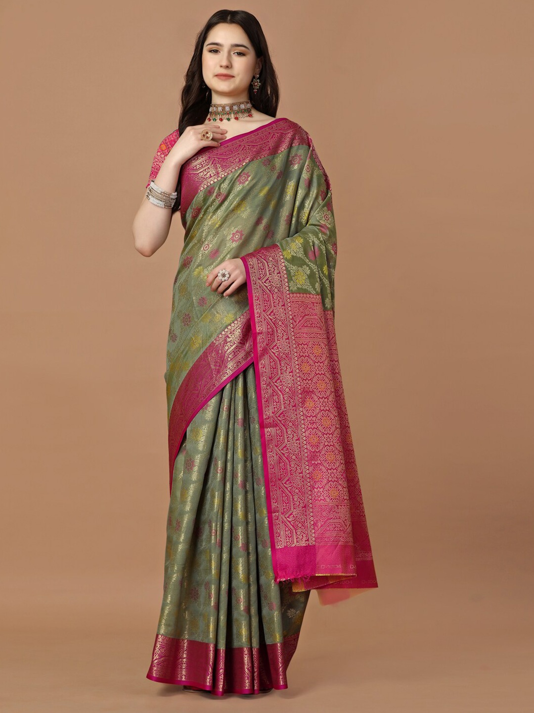 

JUST FASHION Floral Woven Design Banarasi Zari Saree, Grey