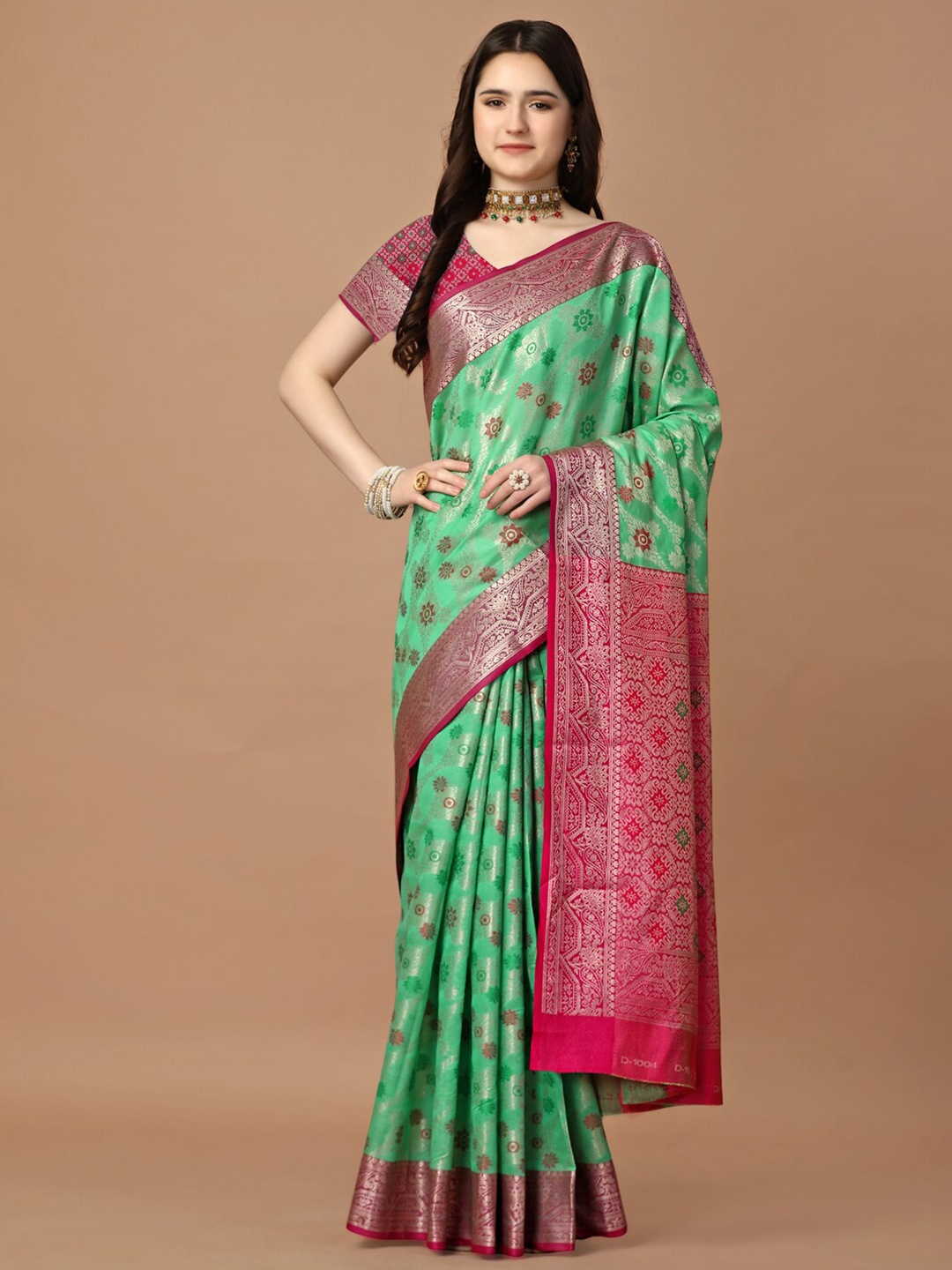 

JUST FASHION Floral Woven Design Banarasi Zari Saree, Green