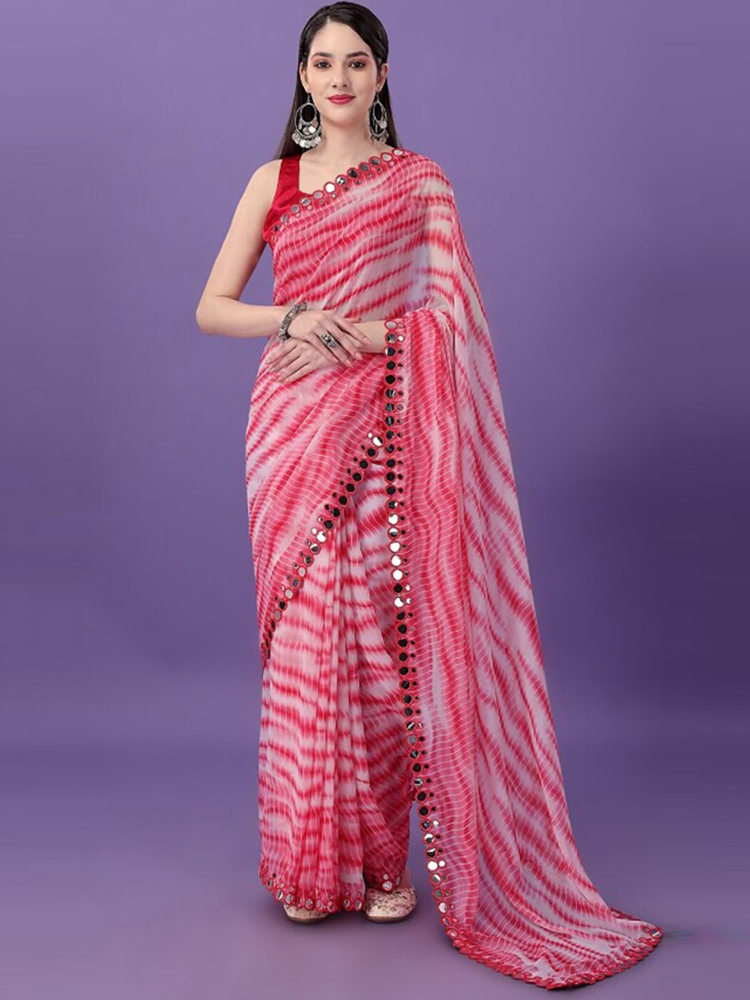 

MAGMINA Leheriya Mirror Work Pure Georgette Banarasi Saree, Pink