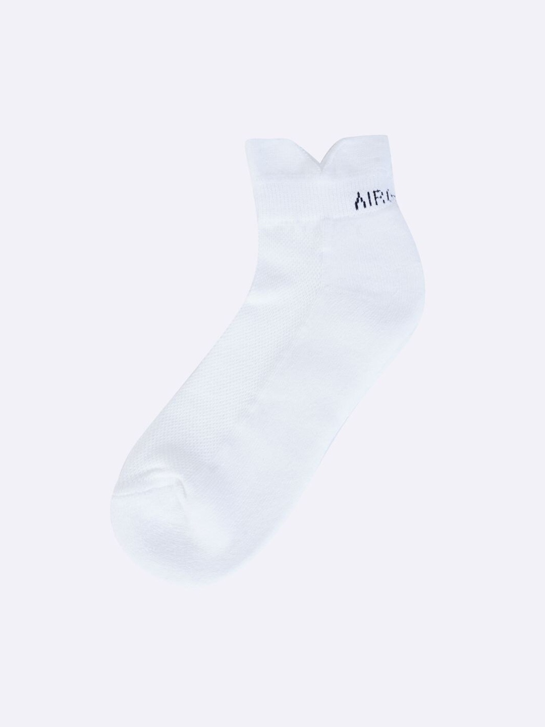 

AIR GARB Anti-Bacterial Breathable Ankle-Length Socks, White