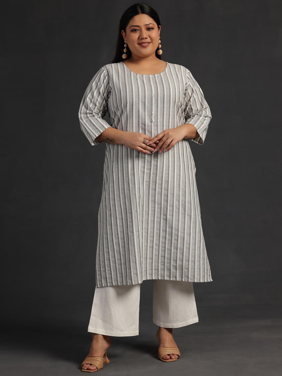 

EXTRA LOVE BY LIBAS Plus Size Striped Round Neck Cotton Straight Kurta, Off white