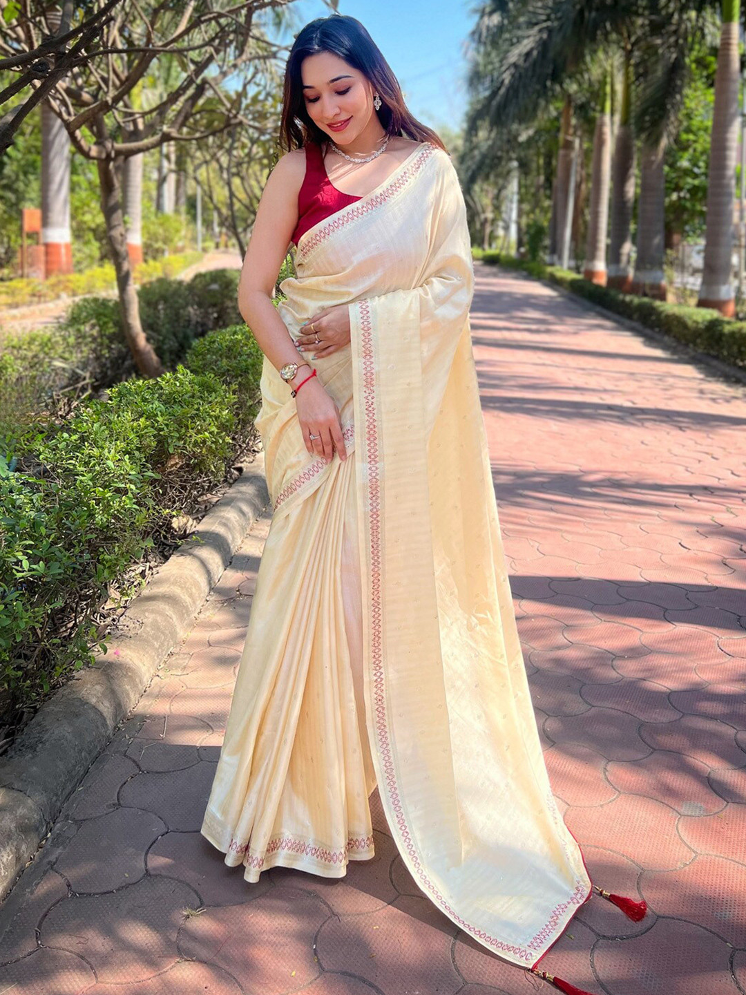 

Anouk Beads and Stones Saree, Yellow