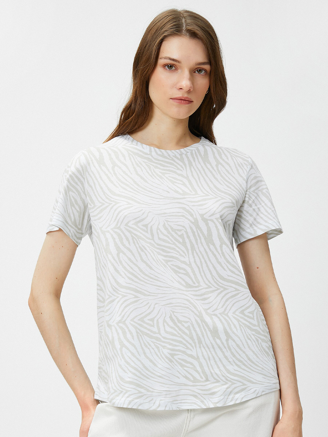 

Koton Abstract Printed Round Neck Short Sleeves Cotton T-shirt, Grey