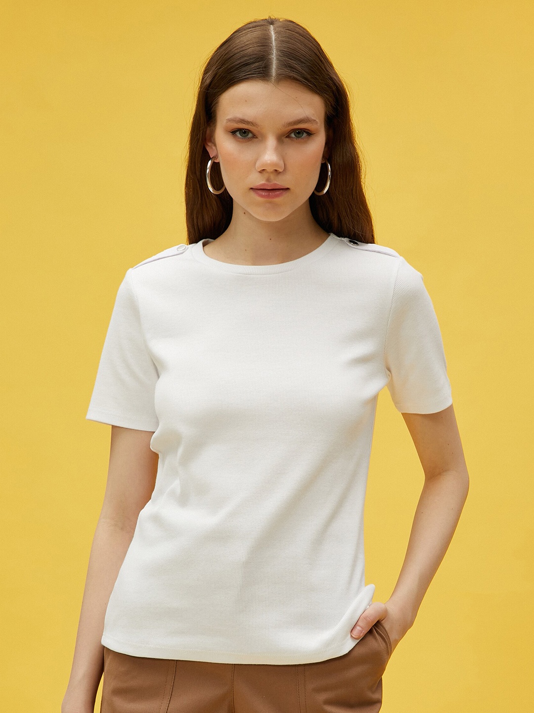 

Koton Ribbed Round Neck T-shirt, White