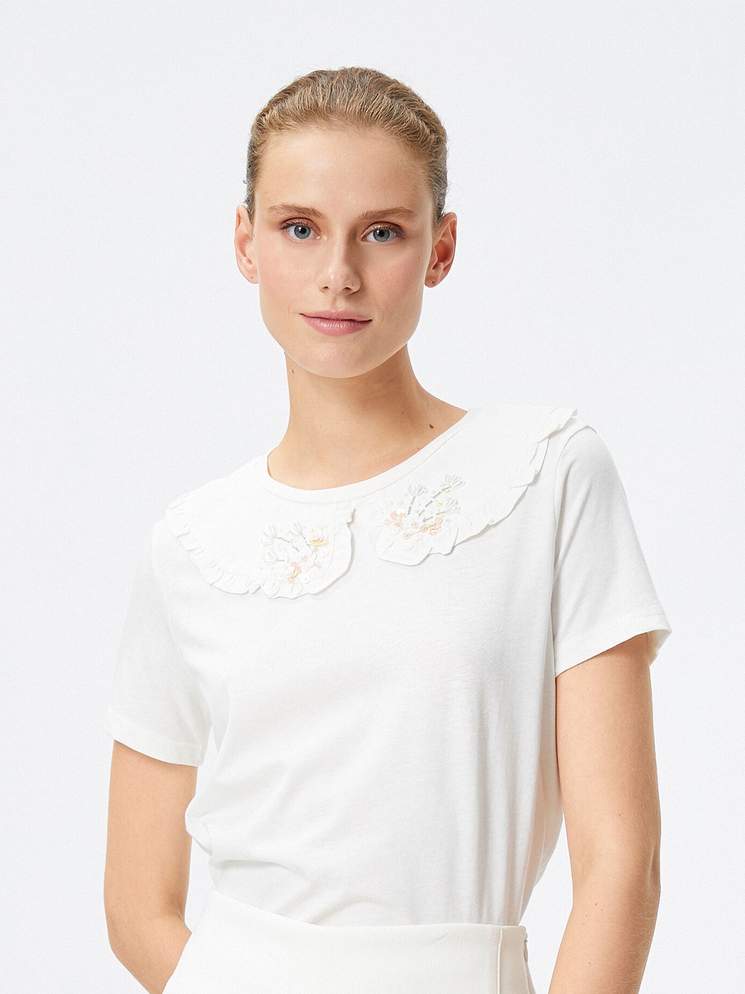 

Koton Typography Round Neck Cotton Knitted Raw Edge T-shirt, White