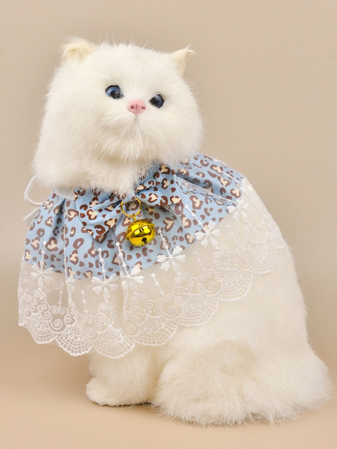 

Emily pets Self Embossed Hypo-Allergenic Cat Collar, White