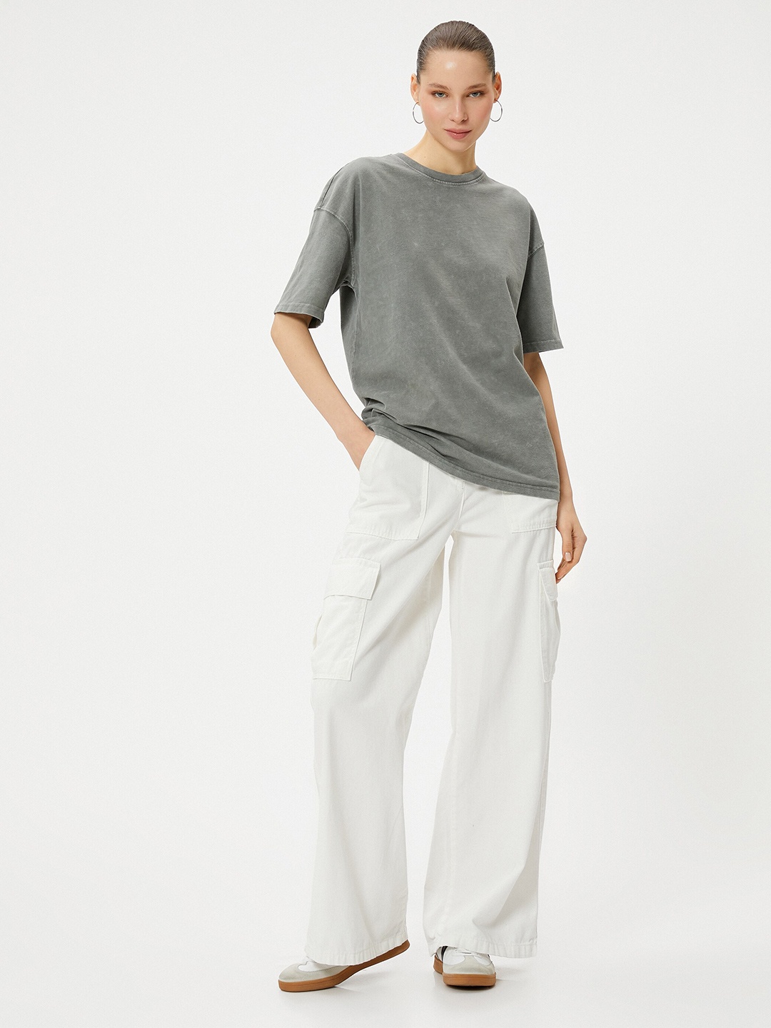 

Koton Round Neck Drop-Shoulder Sleeves Cotton Oversized T-shirt, Grey