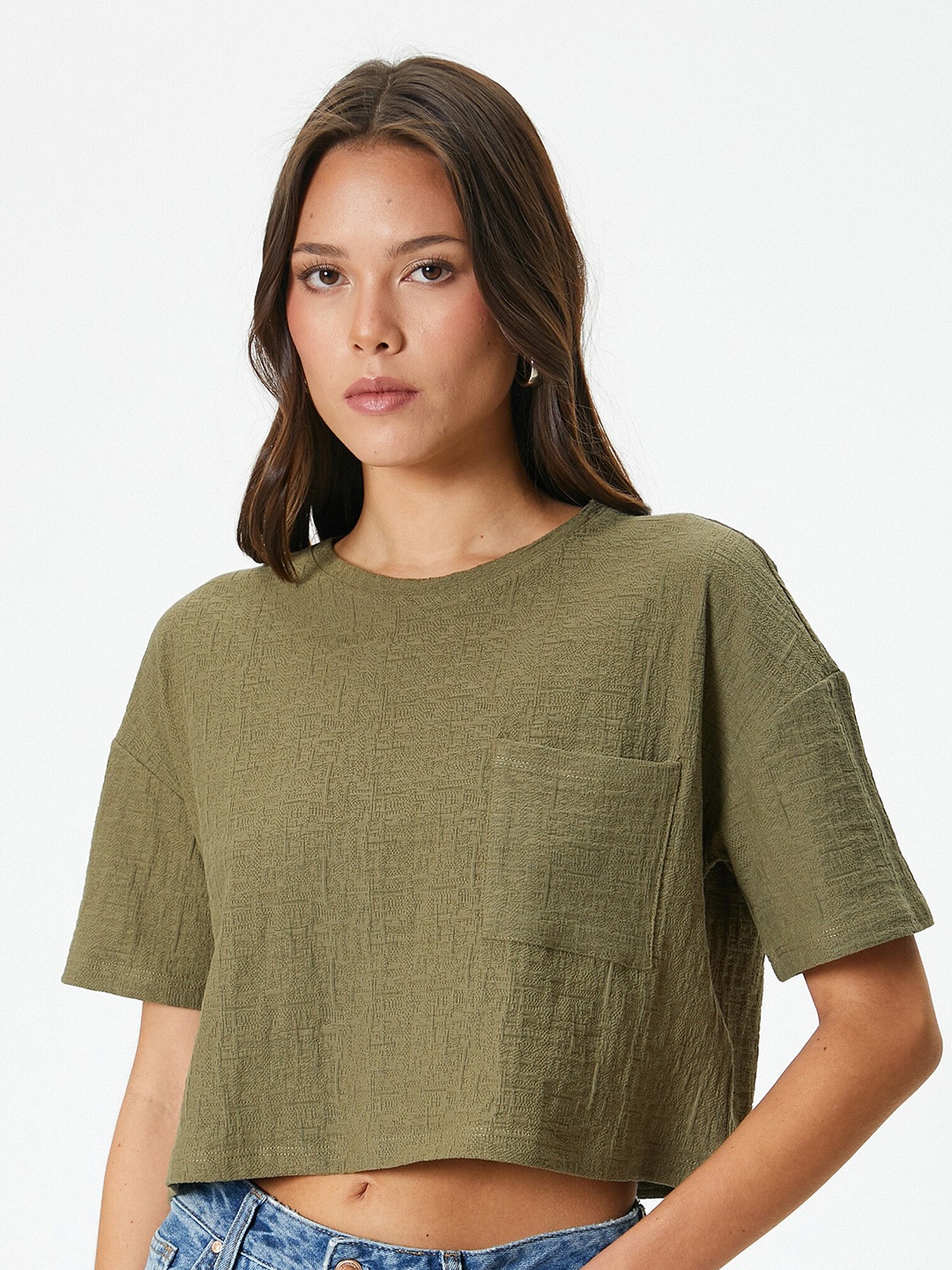 

Koton Round Neck Cotton Crop Regular Fit T-shirt, Green