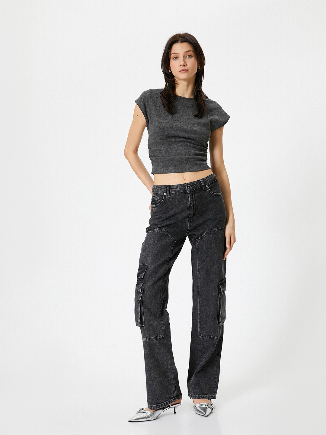 

Koton Round Neck Crop Regular Fit T-shirt, Grey