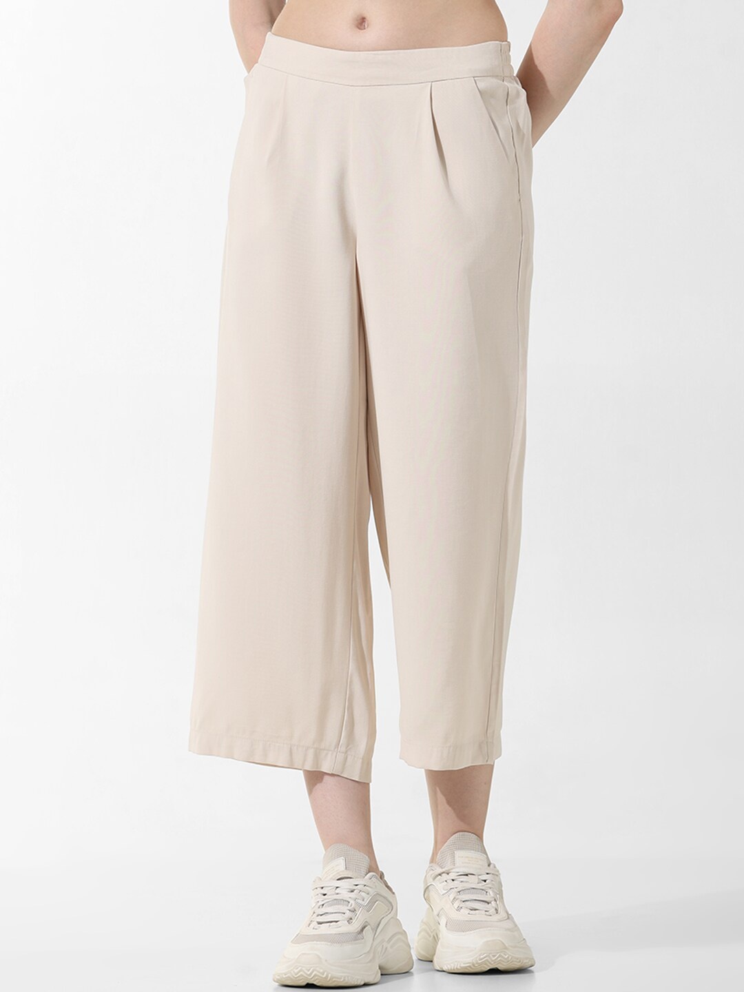 

ONLY Women Mid-Rise Loose Fit Parallel Trousers, Beige