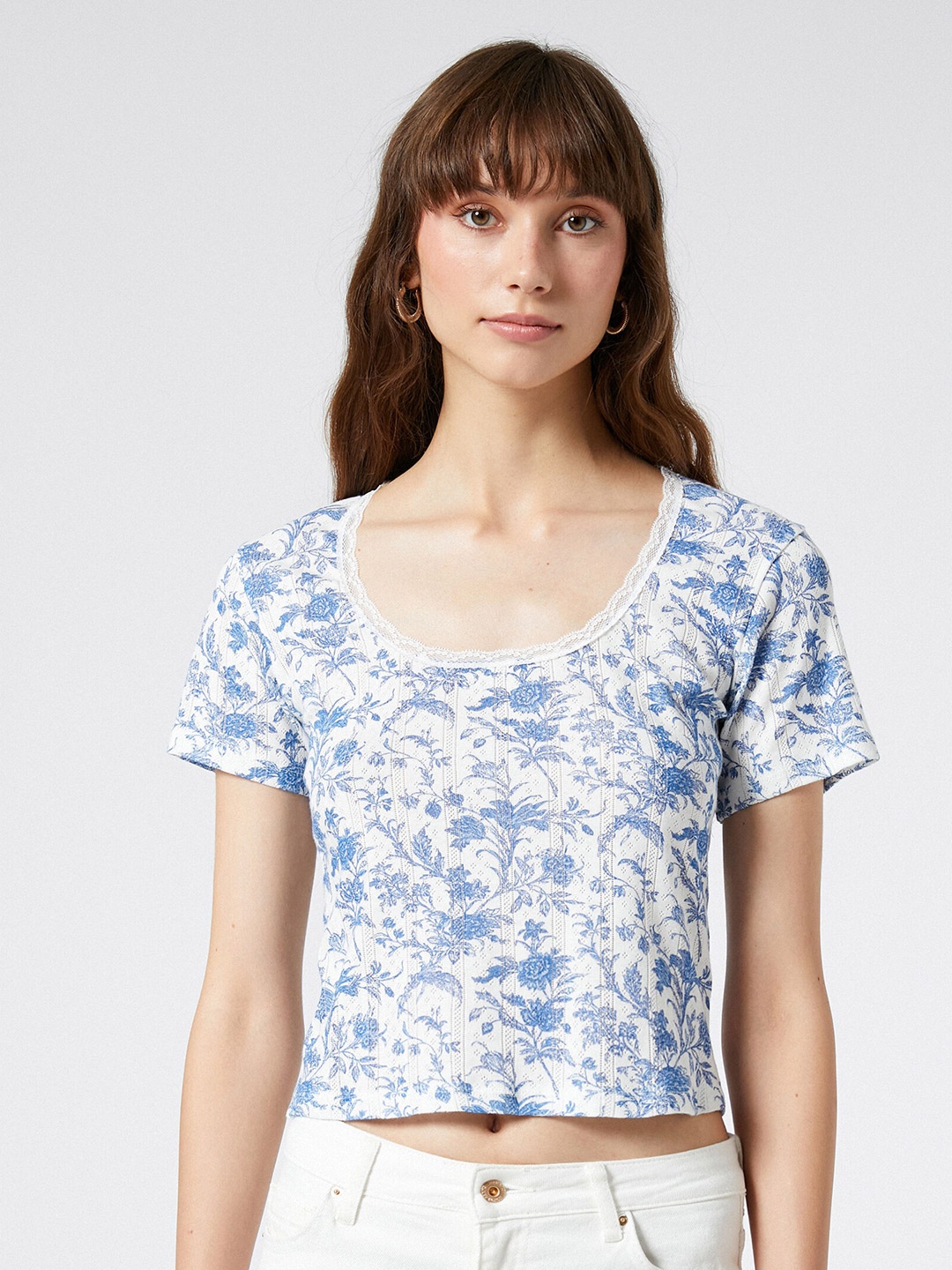 

Koton Floral Printed Round Neck Crop T-shirt, Blue