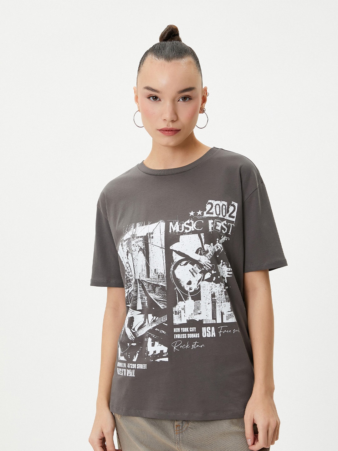 

Koton Typography Printed Drop Shoulder Cotton T-shirt, Grey