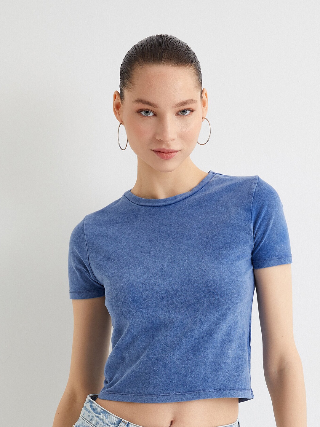 

Koton Round Neck Short Sleeves Cotton Slim Fit T-shirt, Blue
