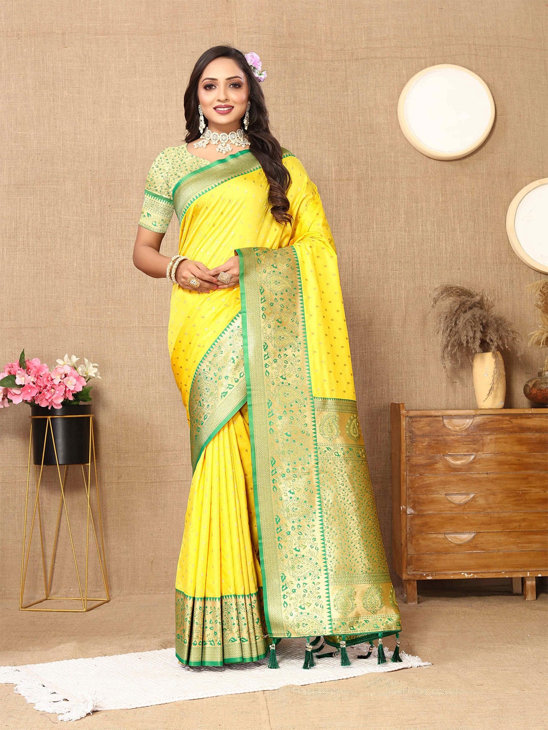 

PHEASANT Woven Design Zari Banarasi Saree, Yellow
