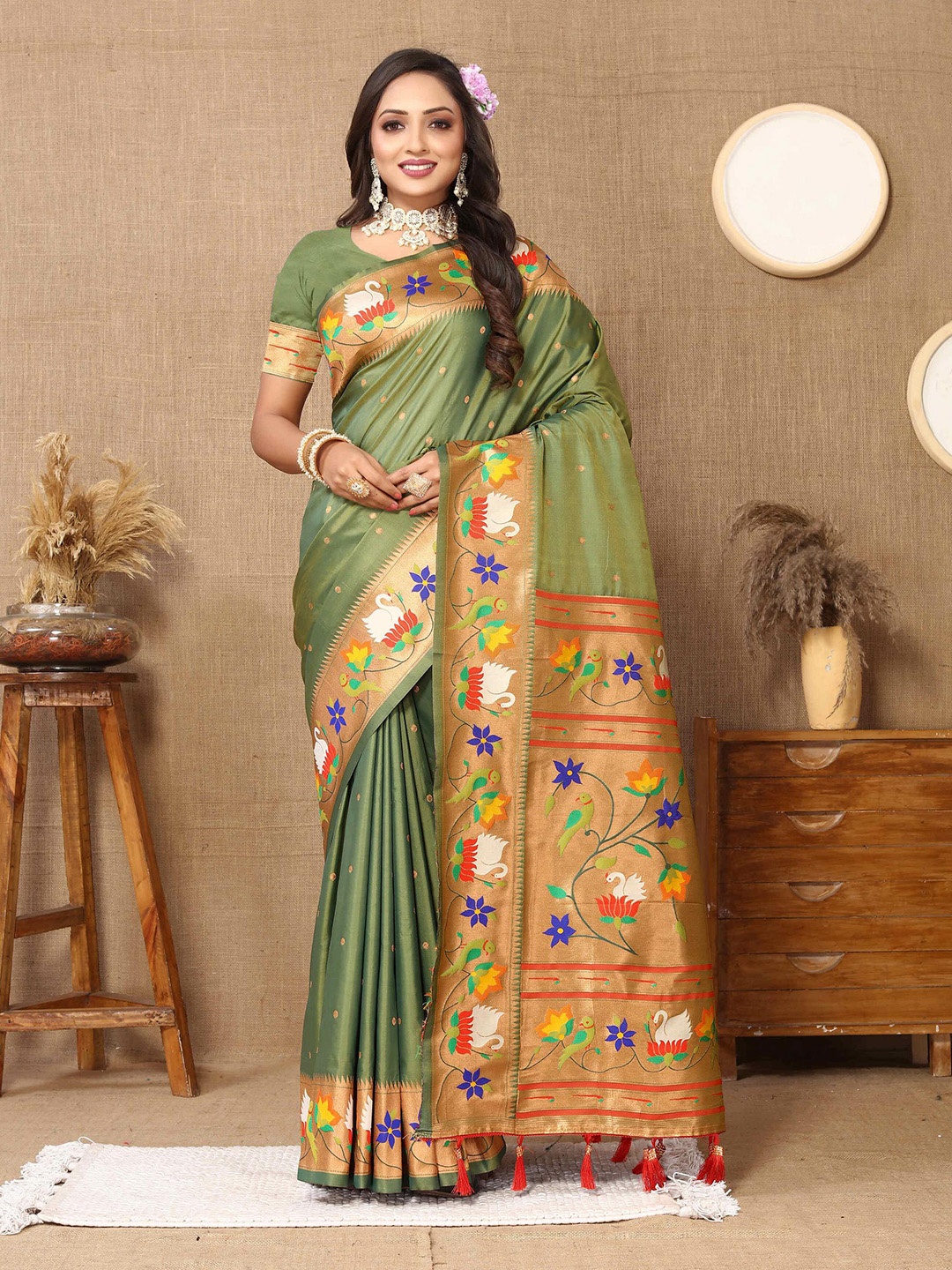 

PHEASANT Silk Blend Woven Design Zari Pure Silk Paithani Saree, Fluorescent green
