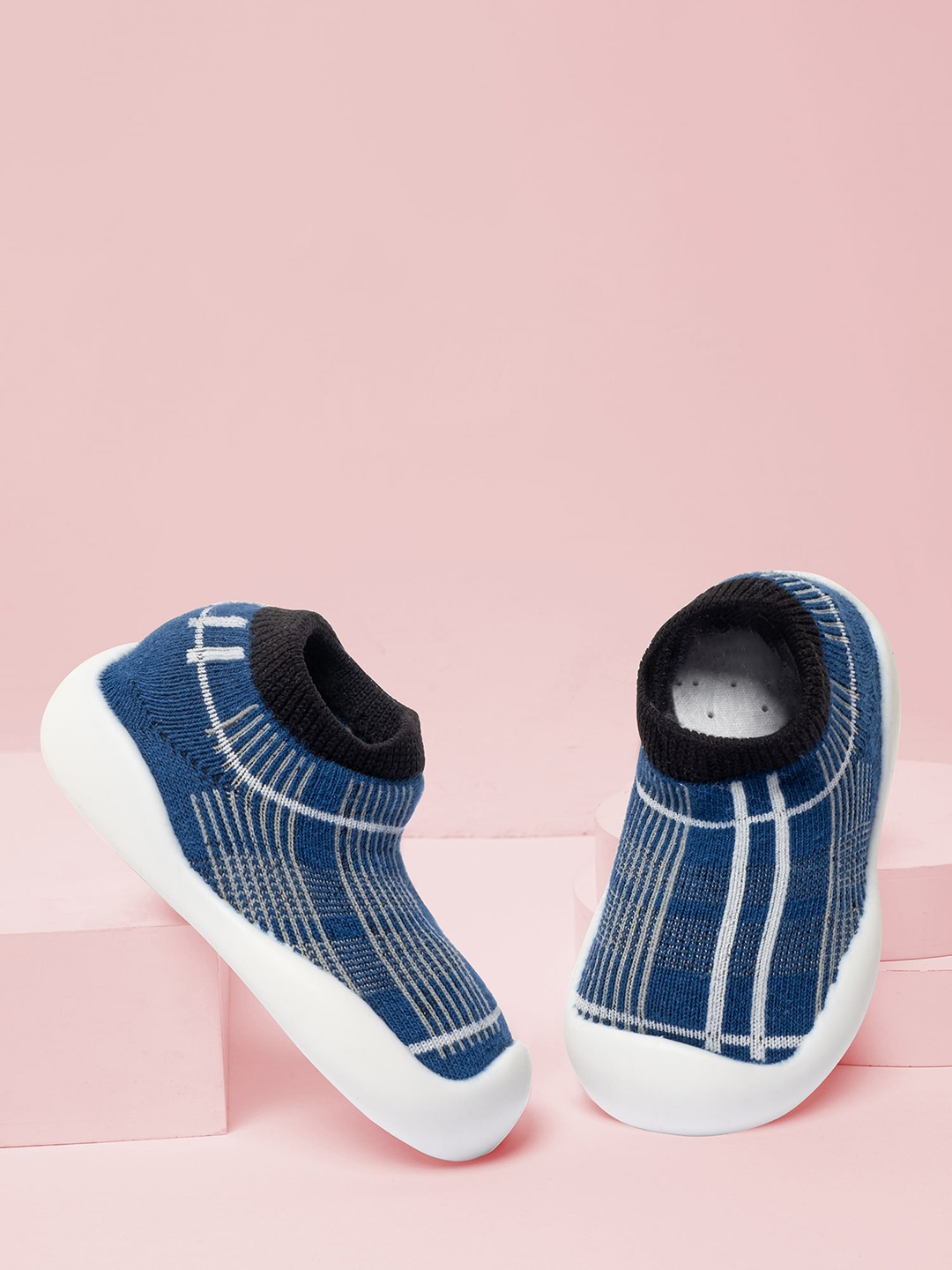 

Baby Moo Kids Textured Anti Skid Slip On Sneakers, Blue