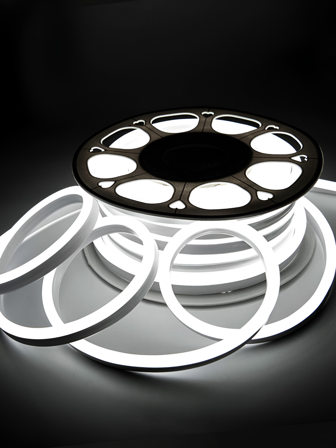 

Vaibhavi Twenty4X7 White Water Proof Neon LED String Light With Adapter