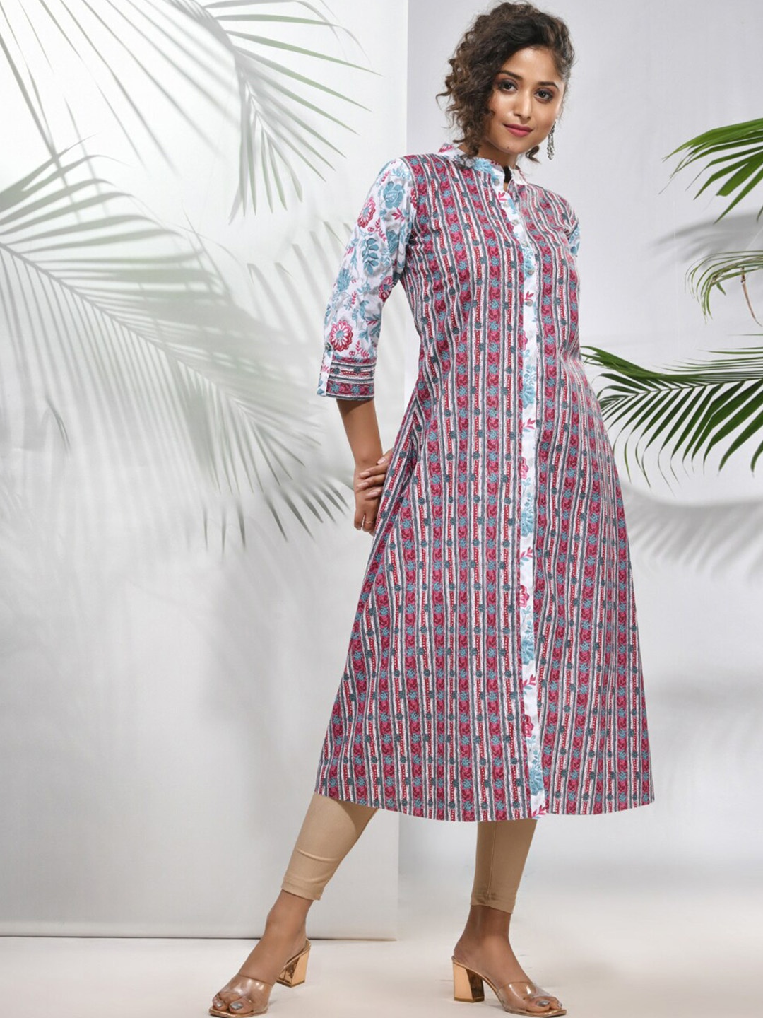 

Charukriti Mandarin Collar Cotton A-line Kurta, Magenta