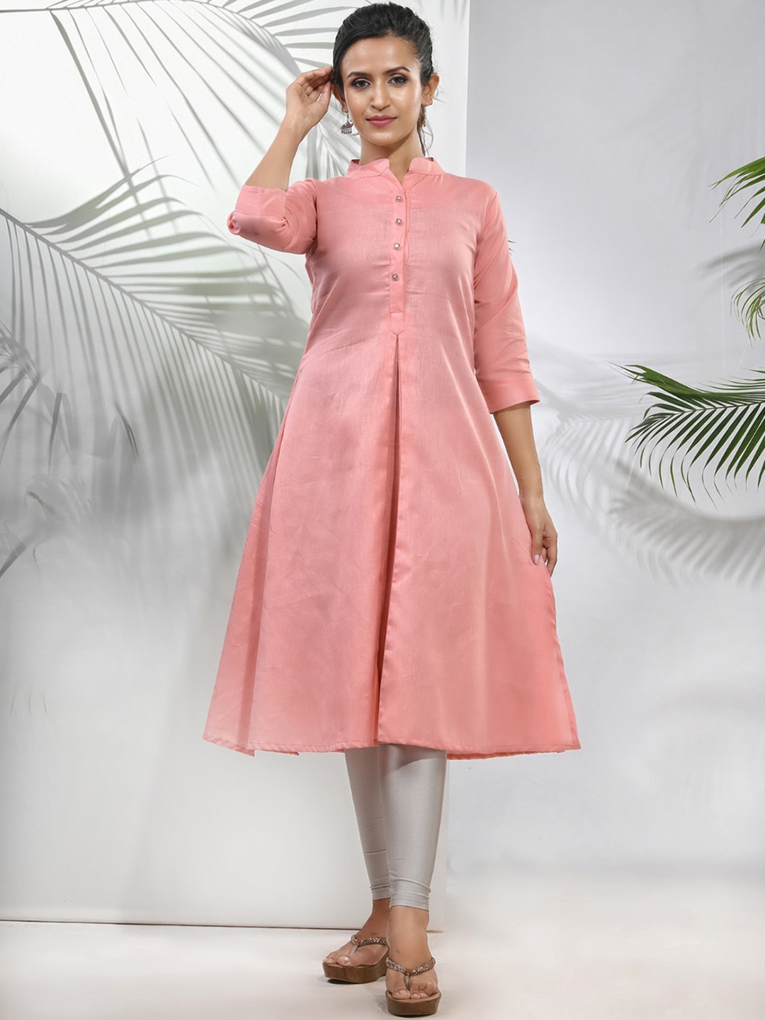 

Charukriti Cotton Zari Mandarin Collar Three-Quarter Sleeves A-Line Kurta, Peach