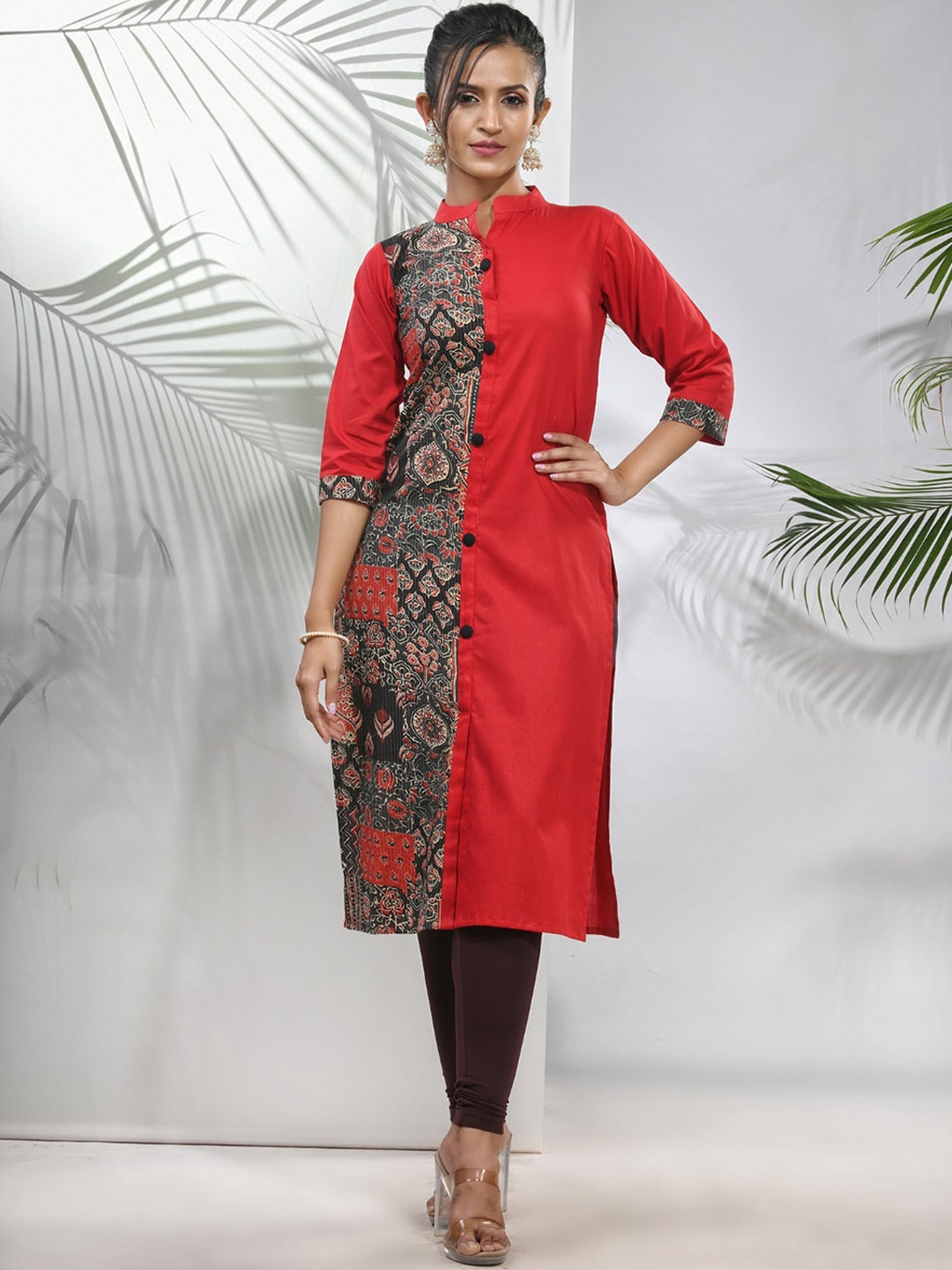 

Charukriti Floral Printed Mandarin Collar A-Line Pure Cotton Kurta, Red